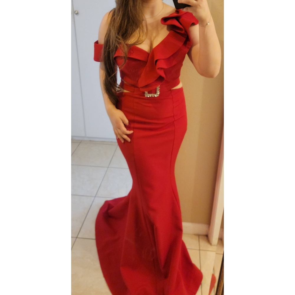Dress - Picture 2 of 3